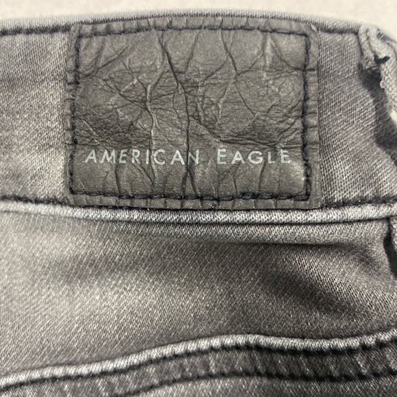 Women’s AE American Eagle Outfitters Brand denim super stretch hi-rise mom jeans - Picture 3 of 7
